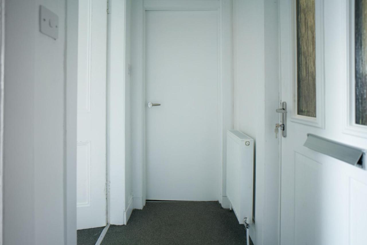 Meadow Apartment Dumbarton Eksteriør billede